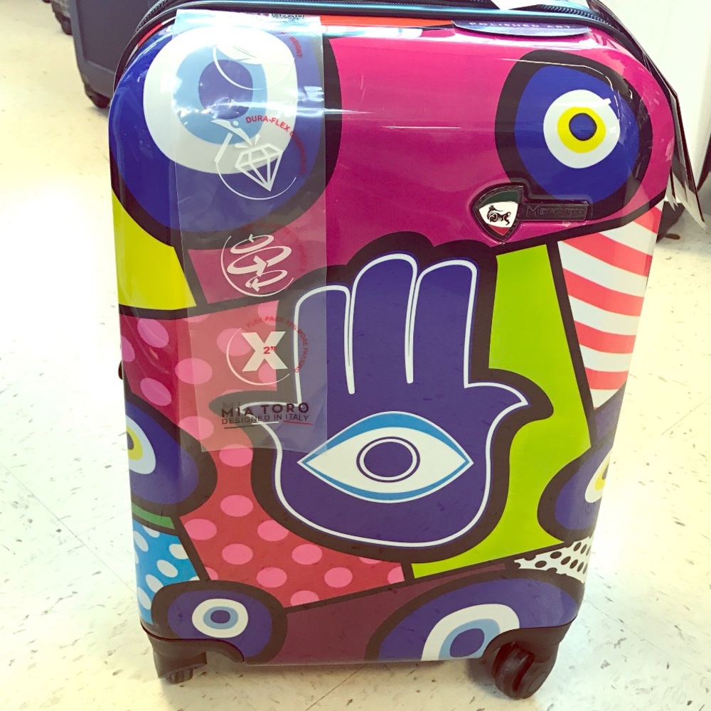 Mia Toro 20in Carry On Suitcase